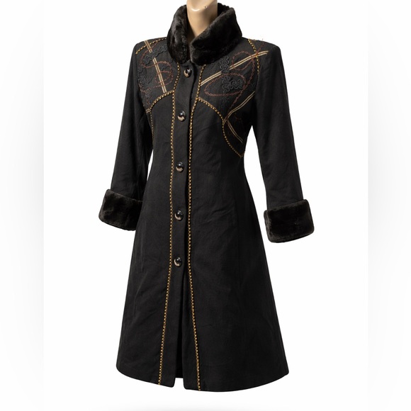 Suttles & Seawinds Other - Suttles And Seawinds vintage coat